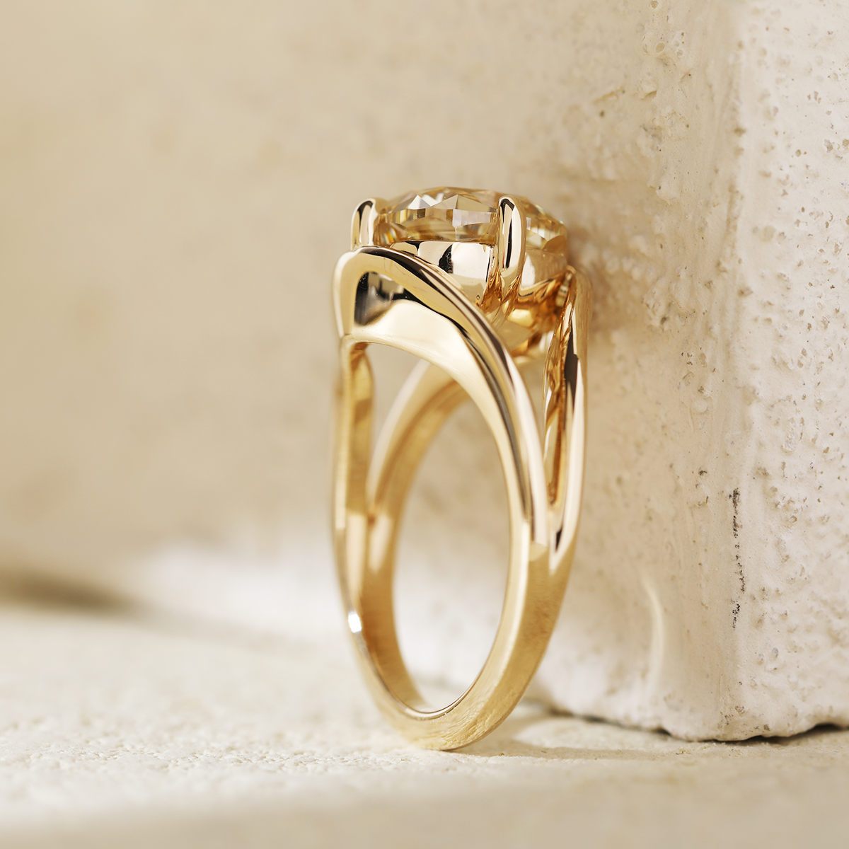 14K Yellow Gold 4ct Old Mine Cut Yellow Lab Diamond 4 Claw Prongs Solitaire Ring with Split Band Design
