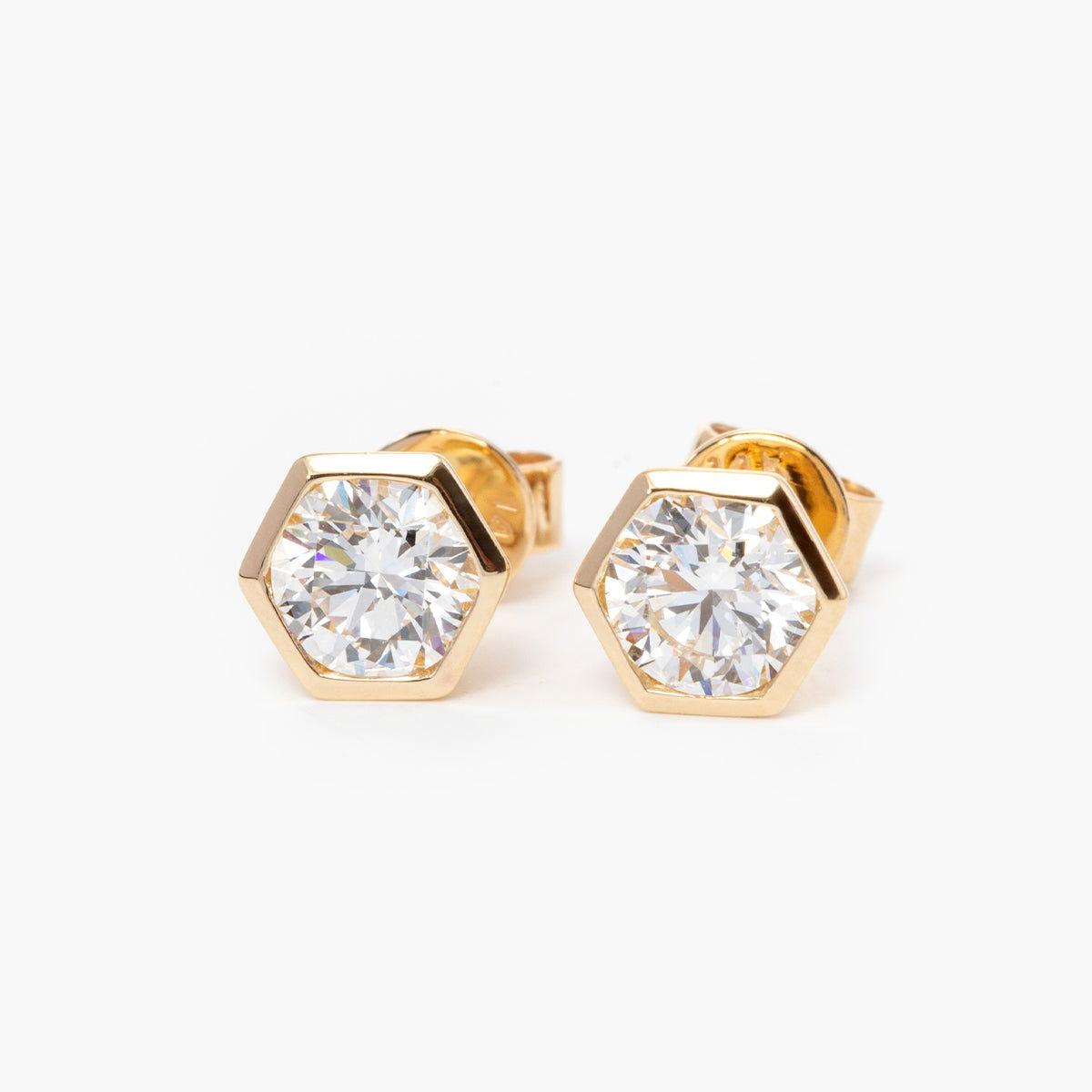 14K Yellow Gold 2 ct tw Round Brilliant Cut Lab Diamond Hexagon Bezel Setting Stud Earrings