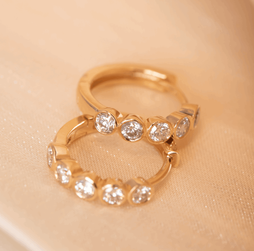 18K Yellow Gold Round Lab Diamond Five-stone Bezel Huggie Earrings