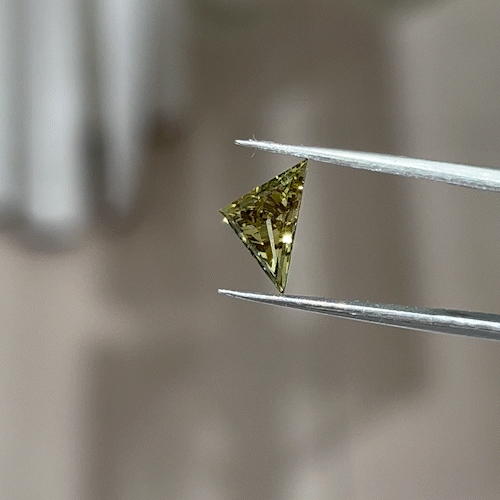 1.46ct Triangle Cut Lab Diamond Green VS NO.1034