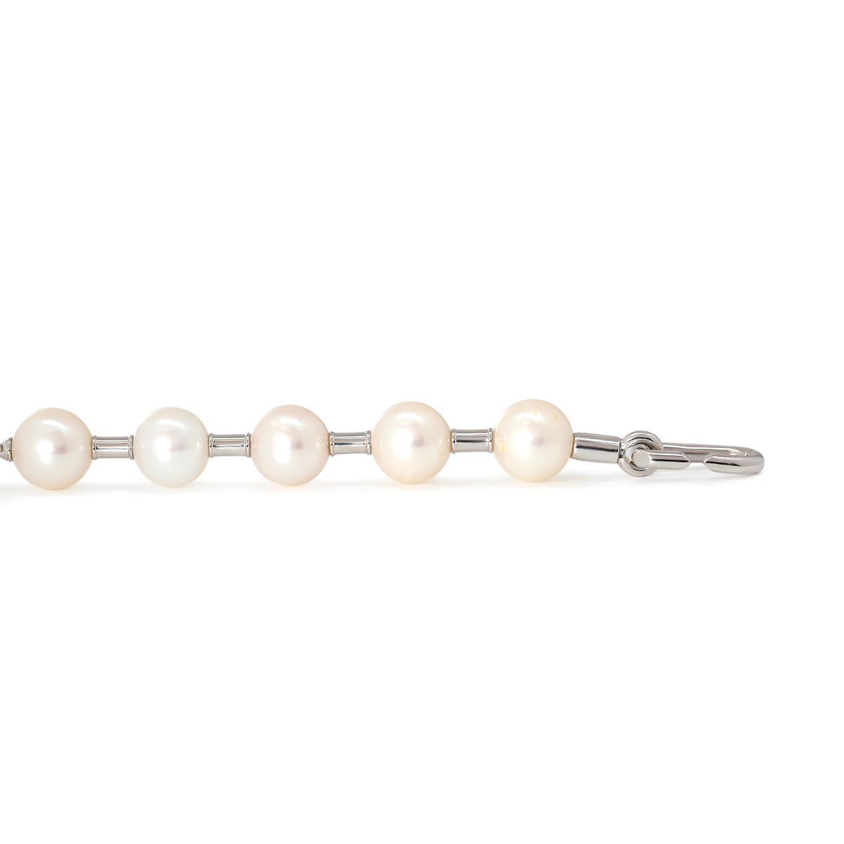 14K White Gold Near-round Fresh-water Pearl Bracelet