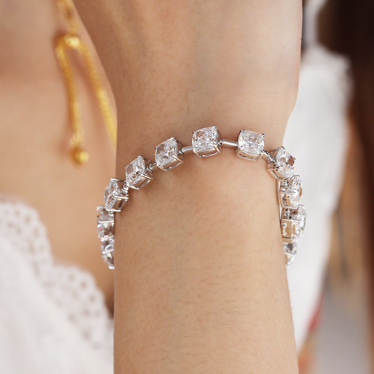 Platinum 24 ct tw Cushion Lab Diamond 4 Claw Prong Bakset Station Bracelet