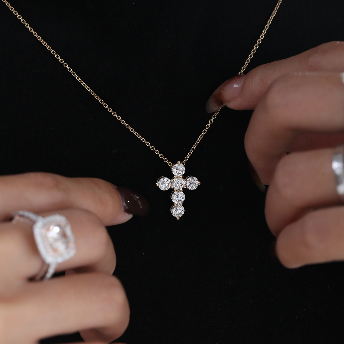 18K Yollow Gold Round Lab Diamond 6-Stone Cross Pendant Necklace