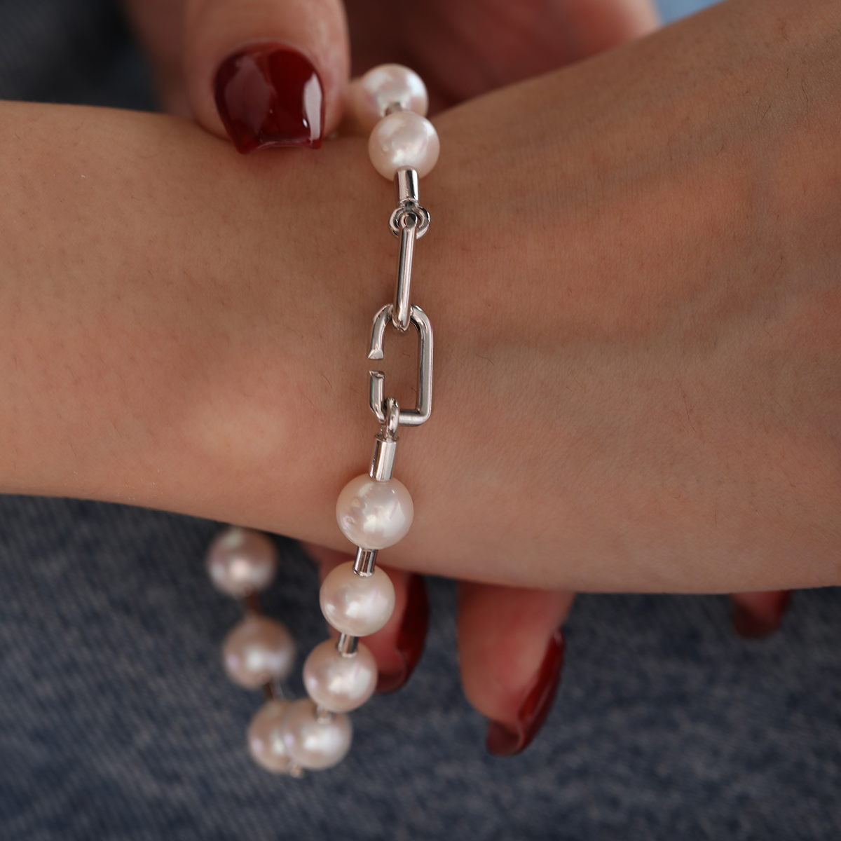 14K White Gold Near-round Fresh-water Pearl Bracelet