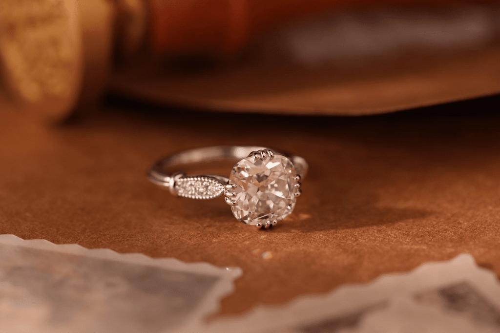 Platinum Jewelry Guide | Fiorese Pt950 Tips, Care & Iconic Designs