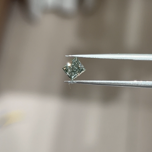 0.51ct Princess Cut Lab Diamond Green SI NO.430