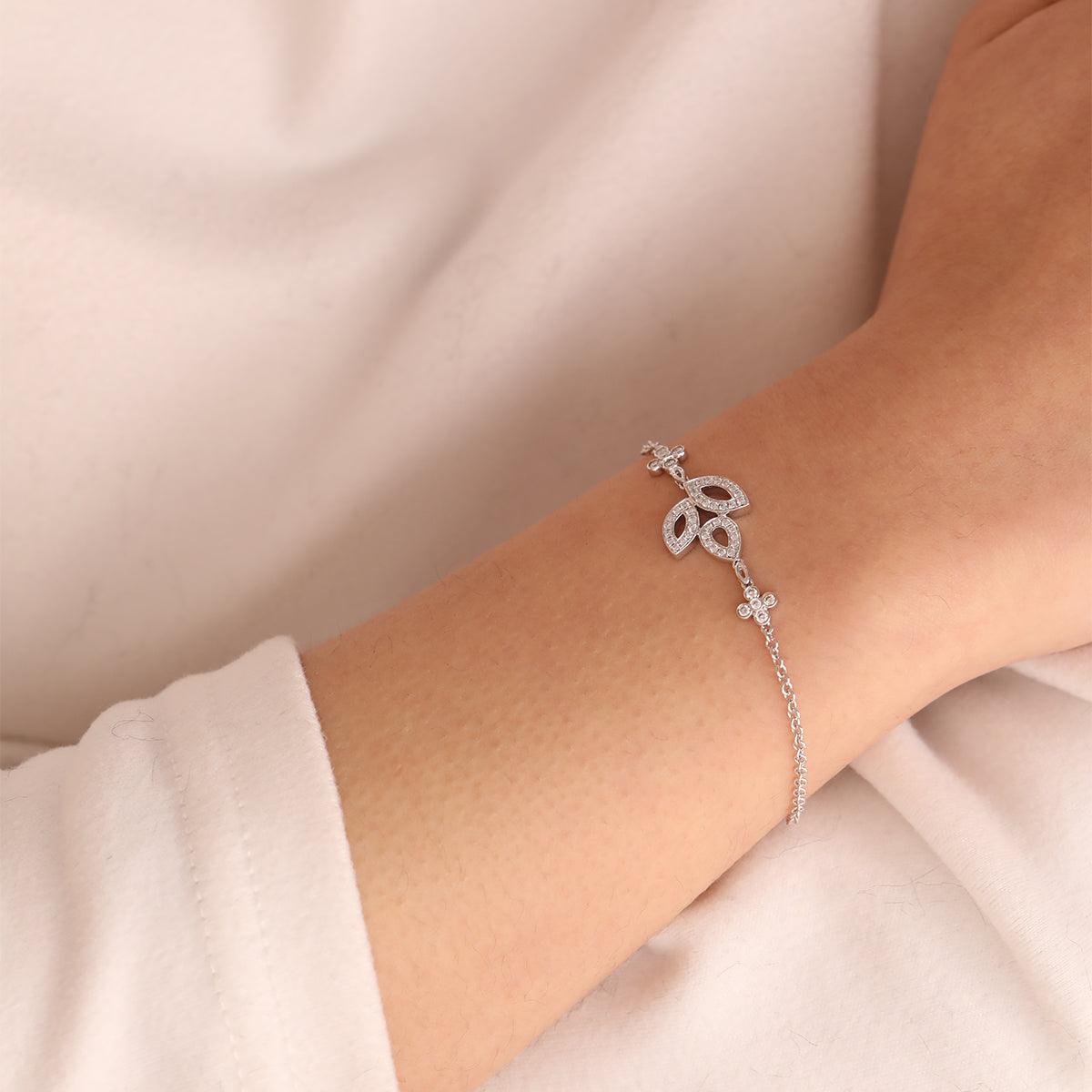 14K White Gold Round Lab Diamond Cluster Chain Bracelet - FIORESE JEWELRY