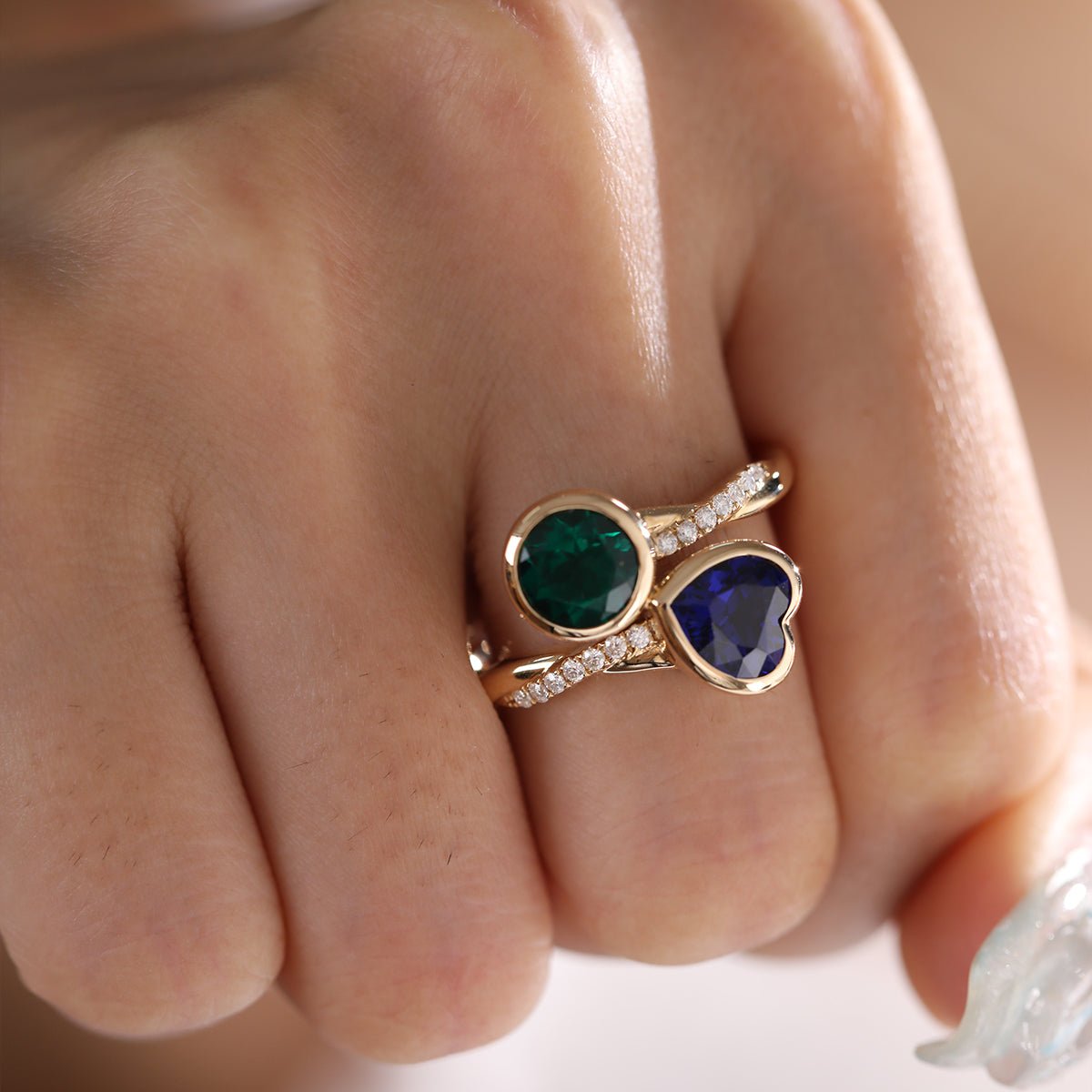 14K Yellow Gold Heart Lab Sapphire and Round Zambian Lab Emerald Toi et Moi Ring with Twist Band
