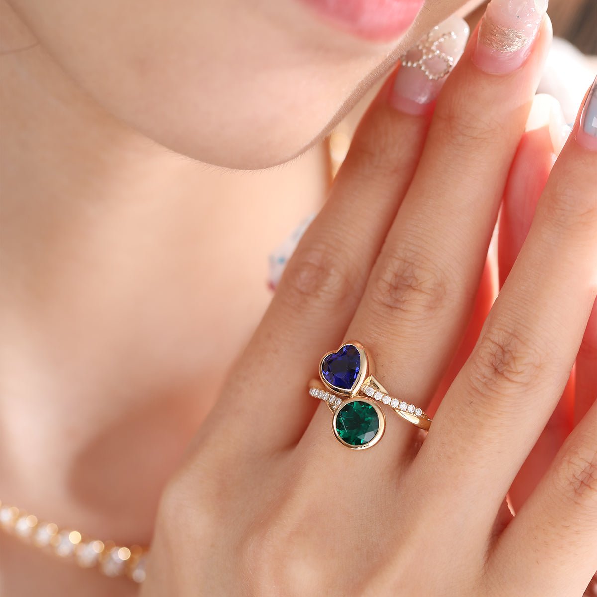 14K Yellow Gold Heart Lab Sapphire and Round Zambian Lab Emerald Toi et Moi Ring with Twist Band