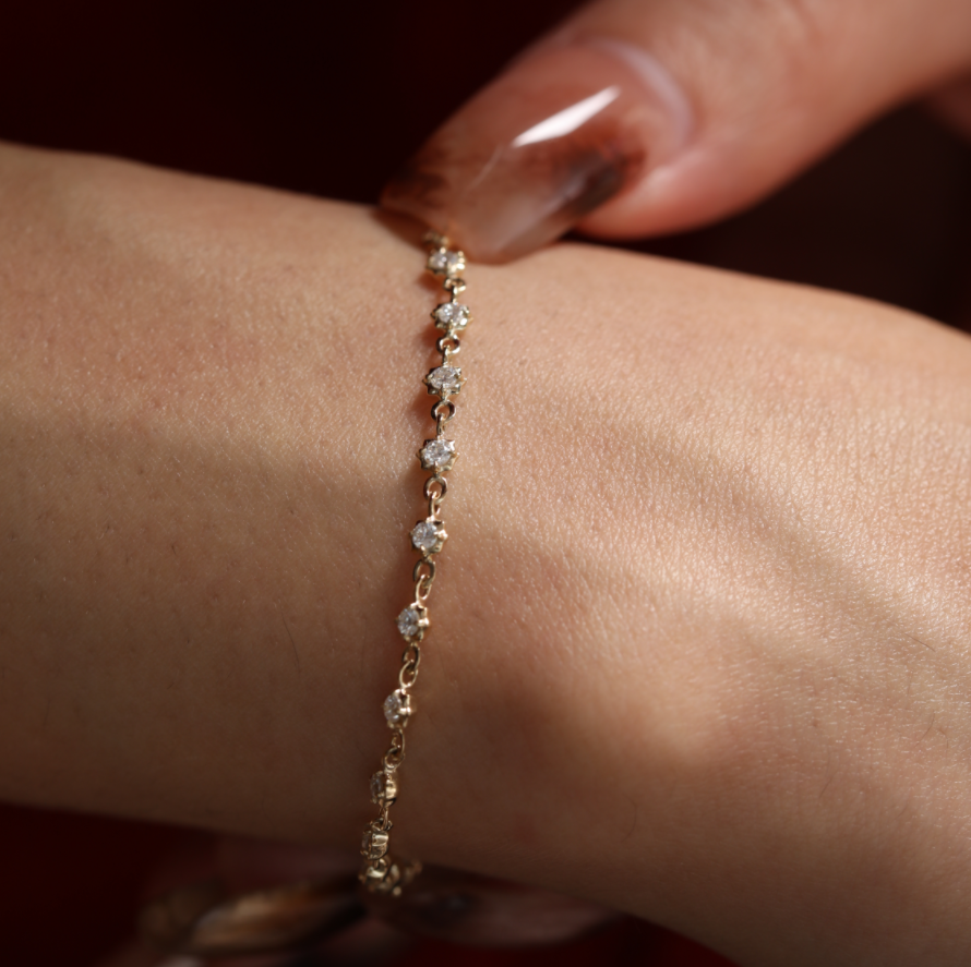 14K Yellow Gold Round Lab Dimaond Star Bezel Station Bracelet