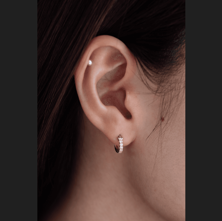 18K White Gold Round Cut Lab Diamond Huggie Earrings - FIORESE JEWELRY