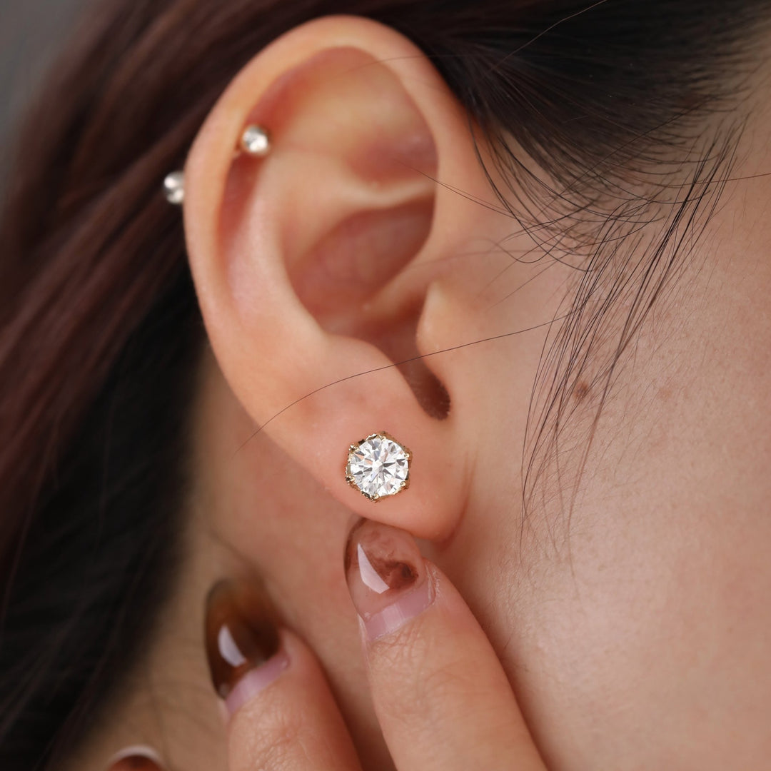 18K Yellow Gold 2 ct tw Round Cut Lab Diamond Millegrain Floral Basket Stud Earrings - FIORESE JEWELRY