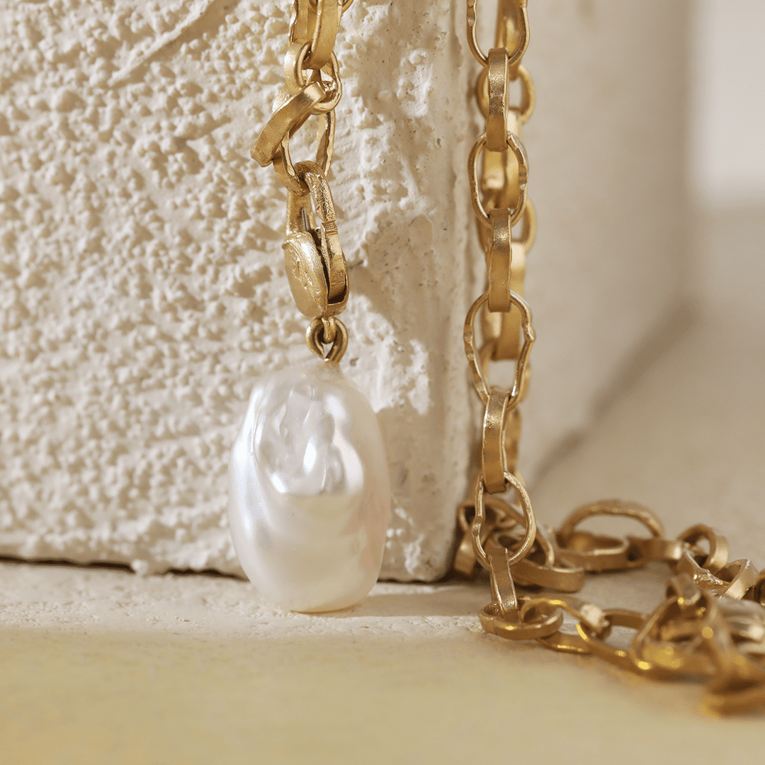 18K Yellow Gold Baroque Pearl Pendant Necklace with Handcrafted Irregular - Shaped Chain - FIORESE JEWELRY