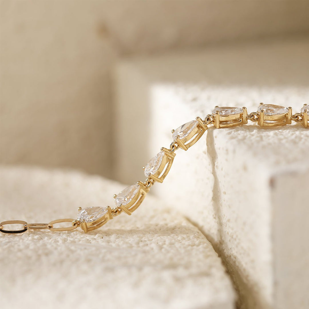 18K Yellow Gold Pear Lab Diamond 9 Stone Chain Bracelet - FIORESE JEWELRY