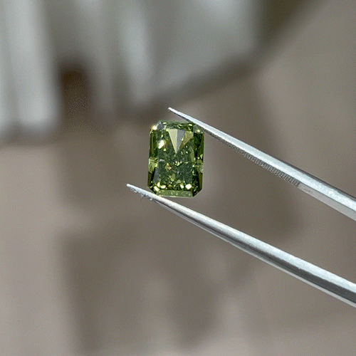 2.41ct Radiant Cut Lab Diamond Green SI NO.1049