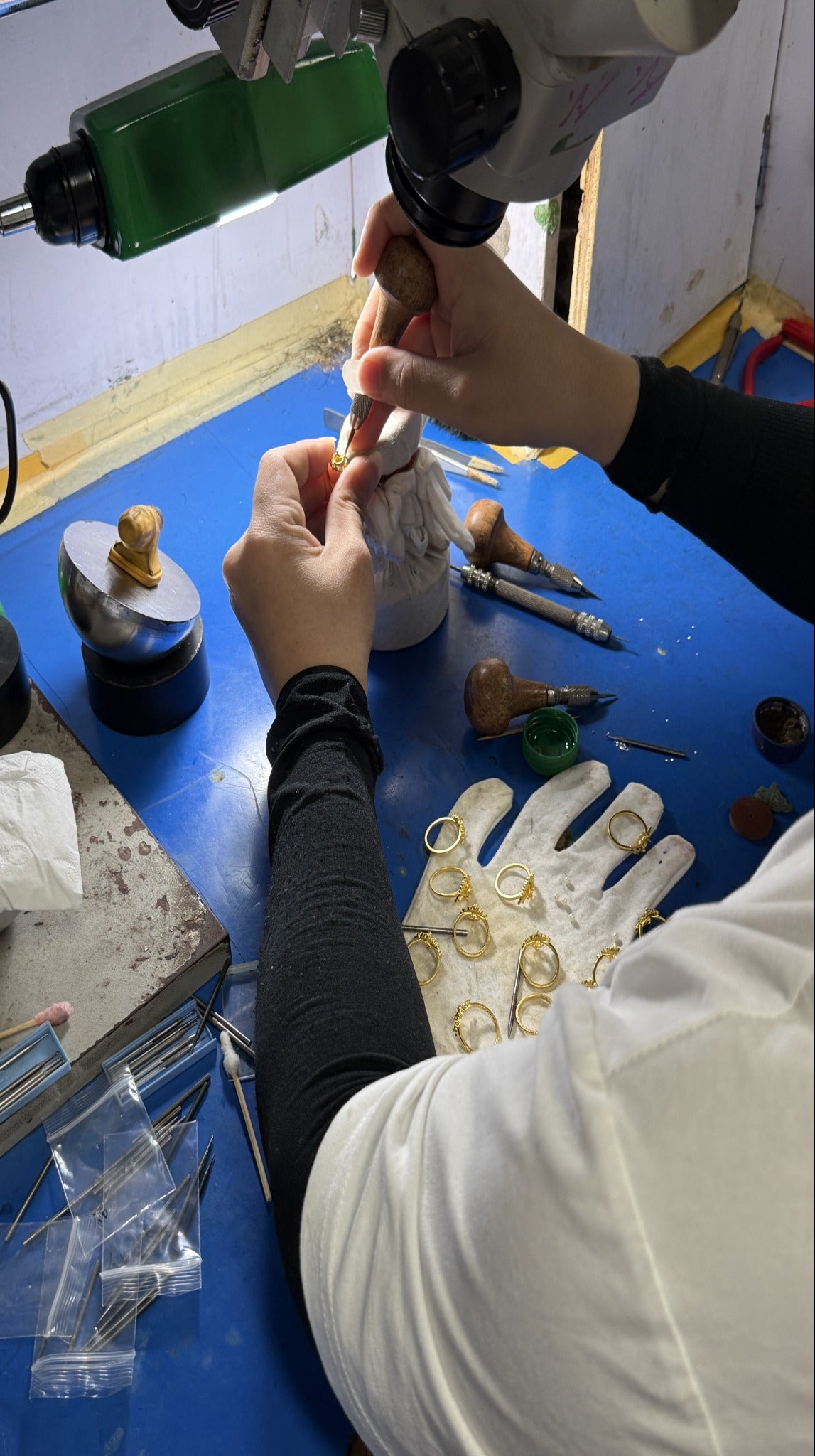 Bespoke Jewelry, Made Around You
