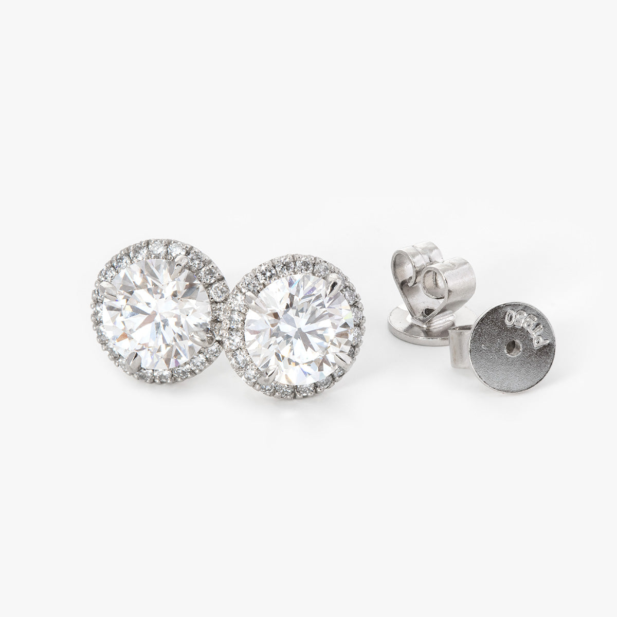 Pt950 Round Brilliant Cut Diamond Halo Stud Earrings