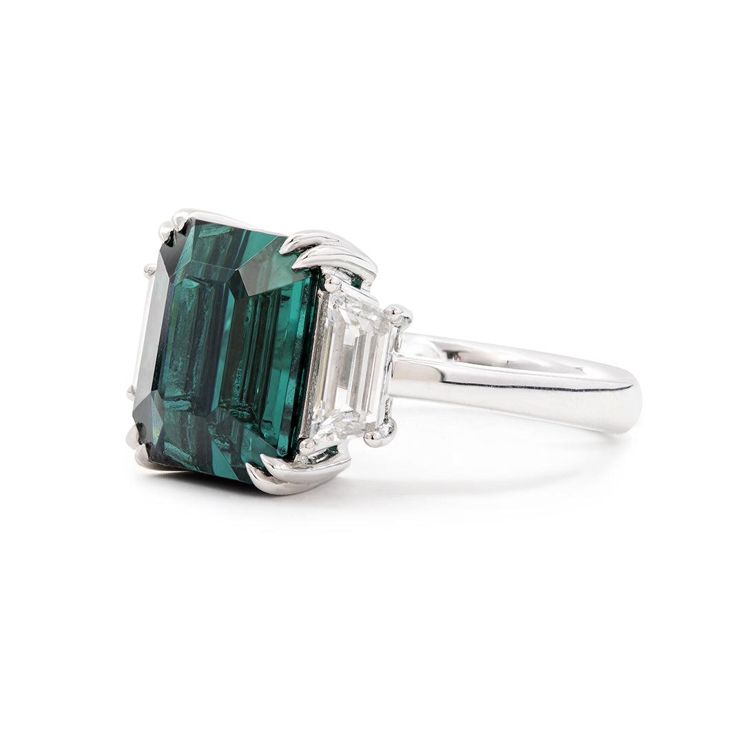 Platinum 9.4ct Verdelite Green Tourmaline Three-stone Ring with Step Cut Trapezoid Lab Diamond Side-stones