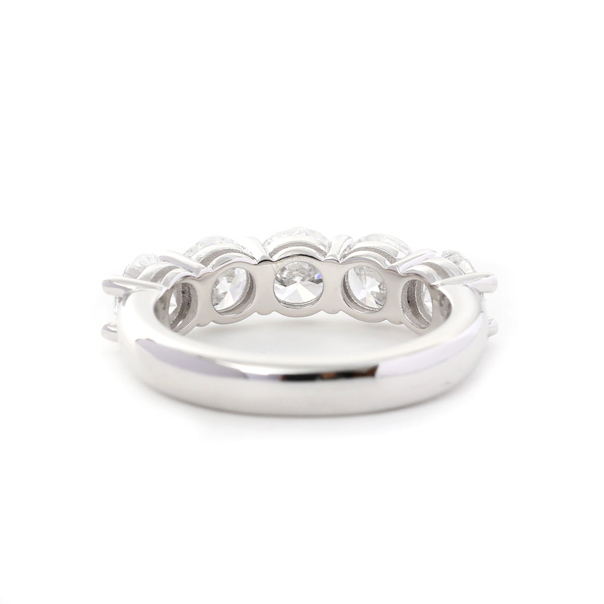 14K White Gold 5-Sotne Round Diamond Ring