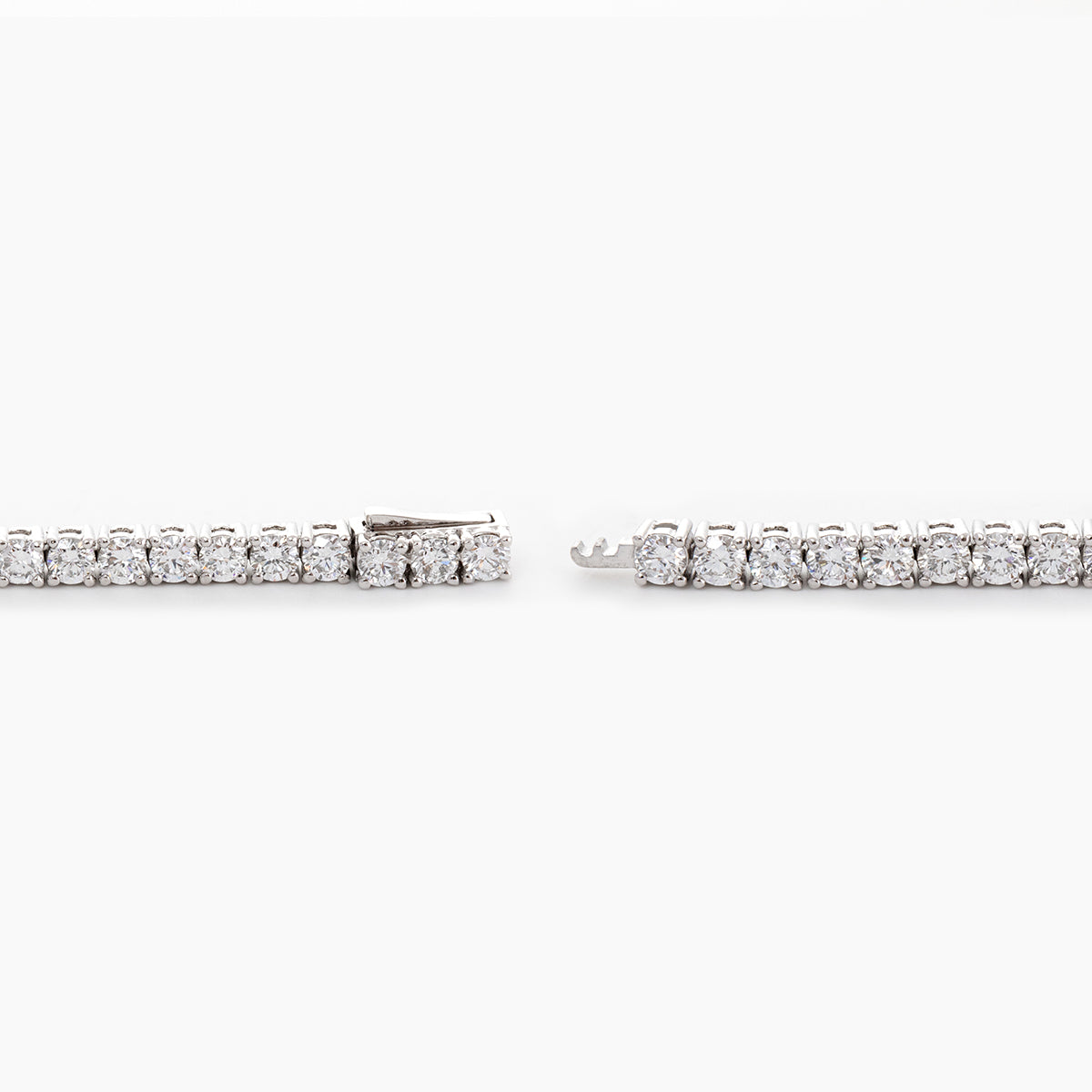 Platinum Round Brilliant Cut Diamond 4 Prong Basket Tennis Bracelet