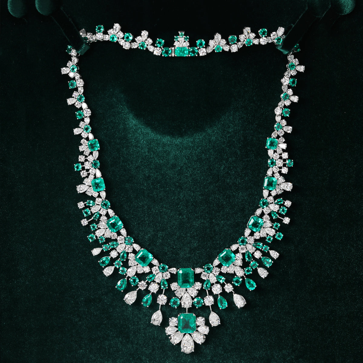 Fiorese High Jewelry – Emerald Majesty Necklace