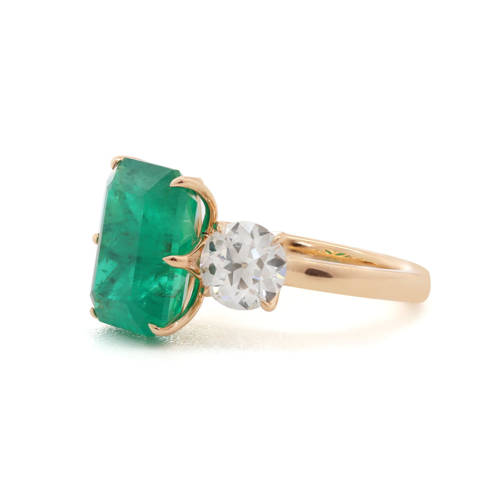 5CT Colombian Emerald Tulip Setting Three Stone Ring Paired with OEC Stones - FIORESE JEWELRY