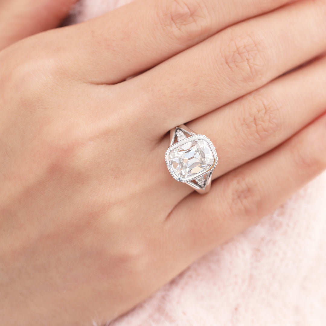 Elongated OMC Diamond Bezel Ring with Round &amp; Marquise-Cut Side Stones and Millegrain