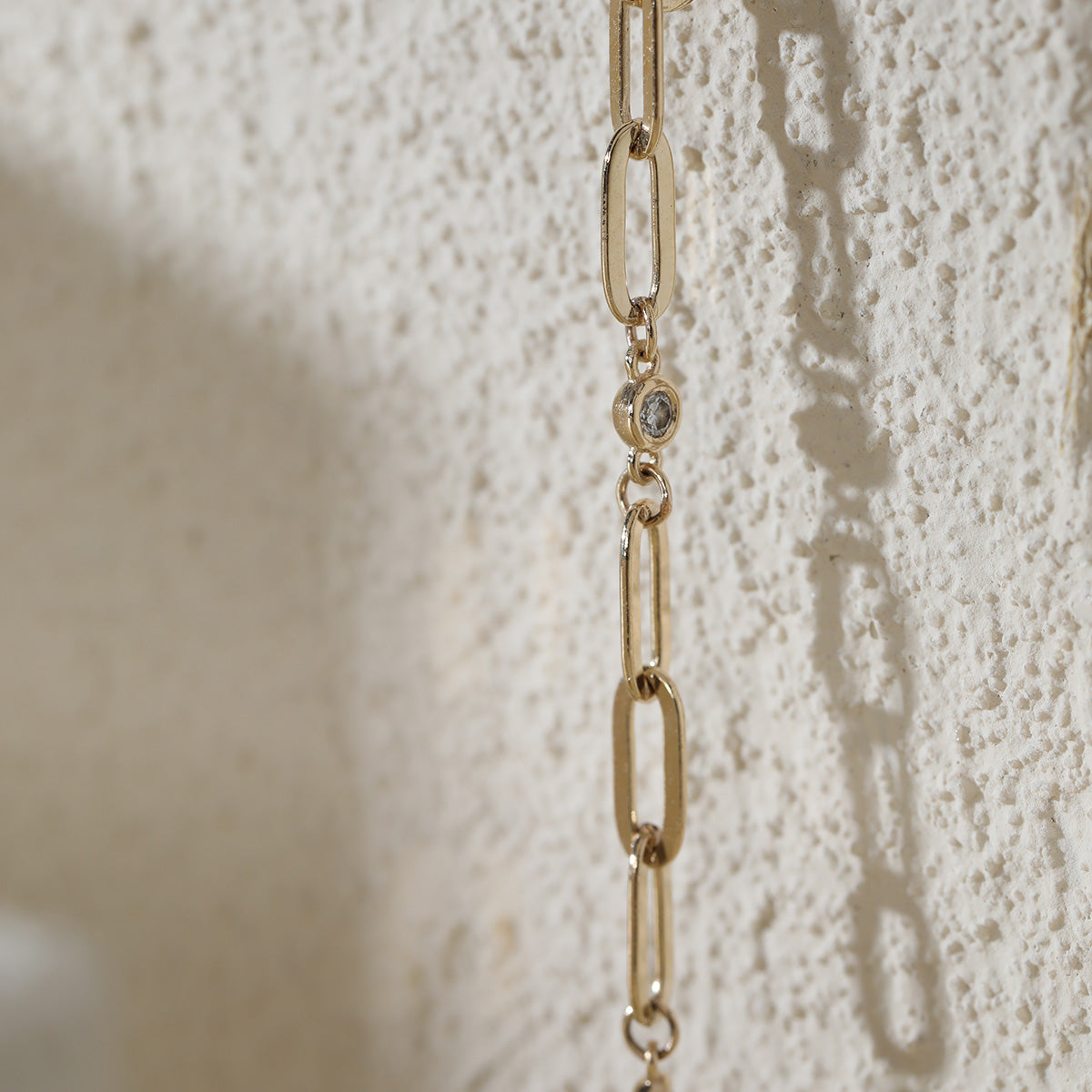 14K Yellow Gold Round Lab Diamond Cross Squashed Chain Station Necklace