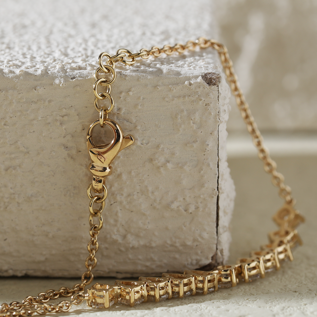 18K Yellow Gold Two-Shape Lab Diamond Bracelet – Round & Pear Cuts