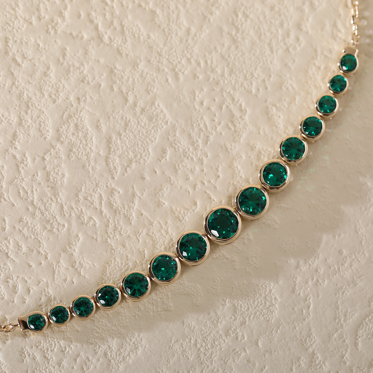 14K Yellow Gold Round Lab Columbian Emerald Bezel Smile Pendant Necklace