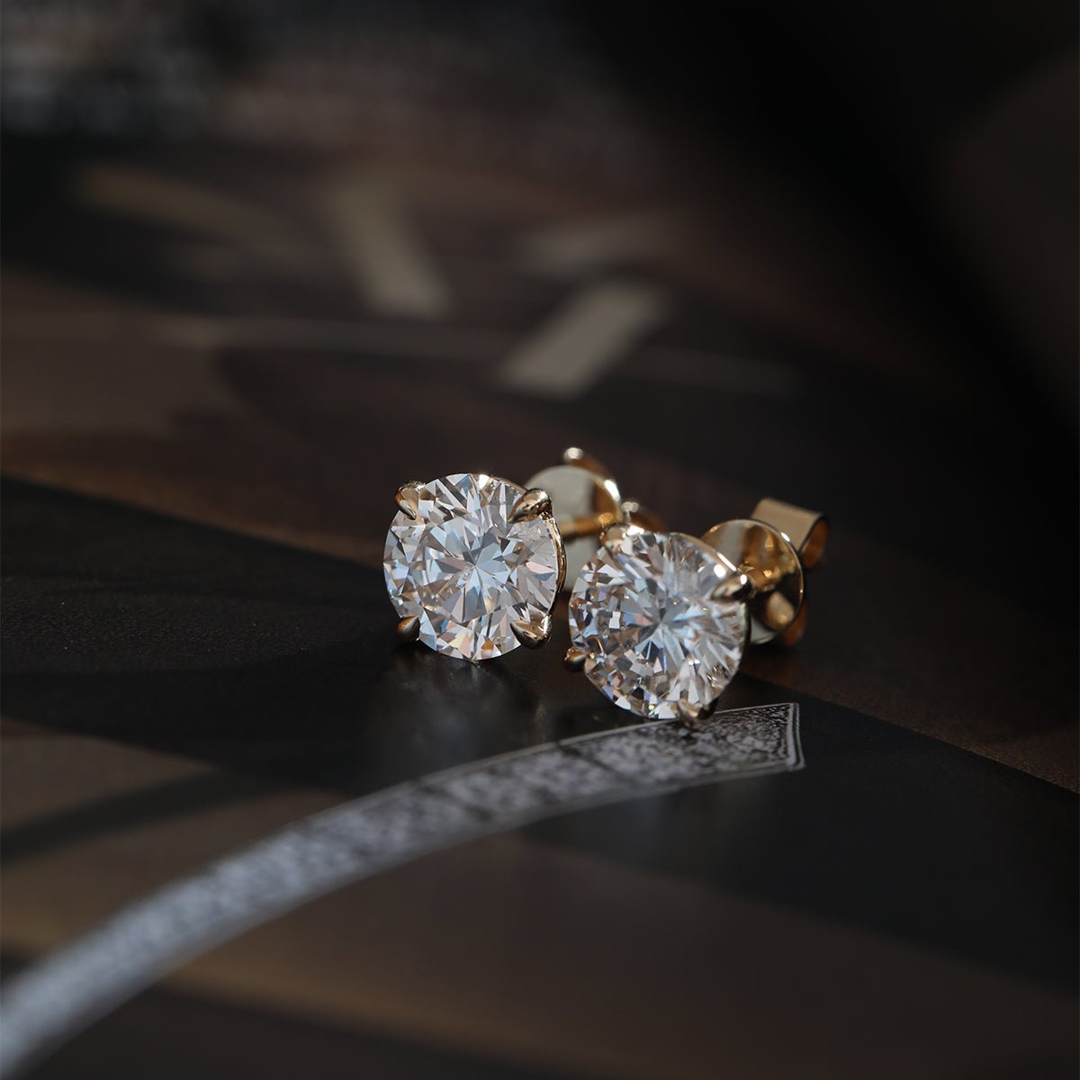 Cherished Moments 2 ct tw Round Cut Lab Diamond 4 Claw Prongs Martini Stud Earrings (DE/G Color, VS Clarity)