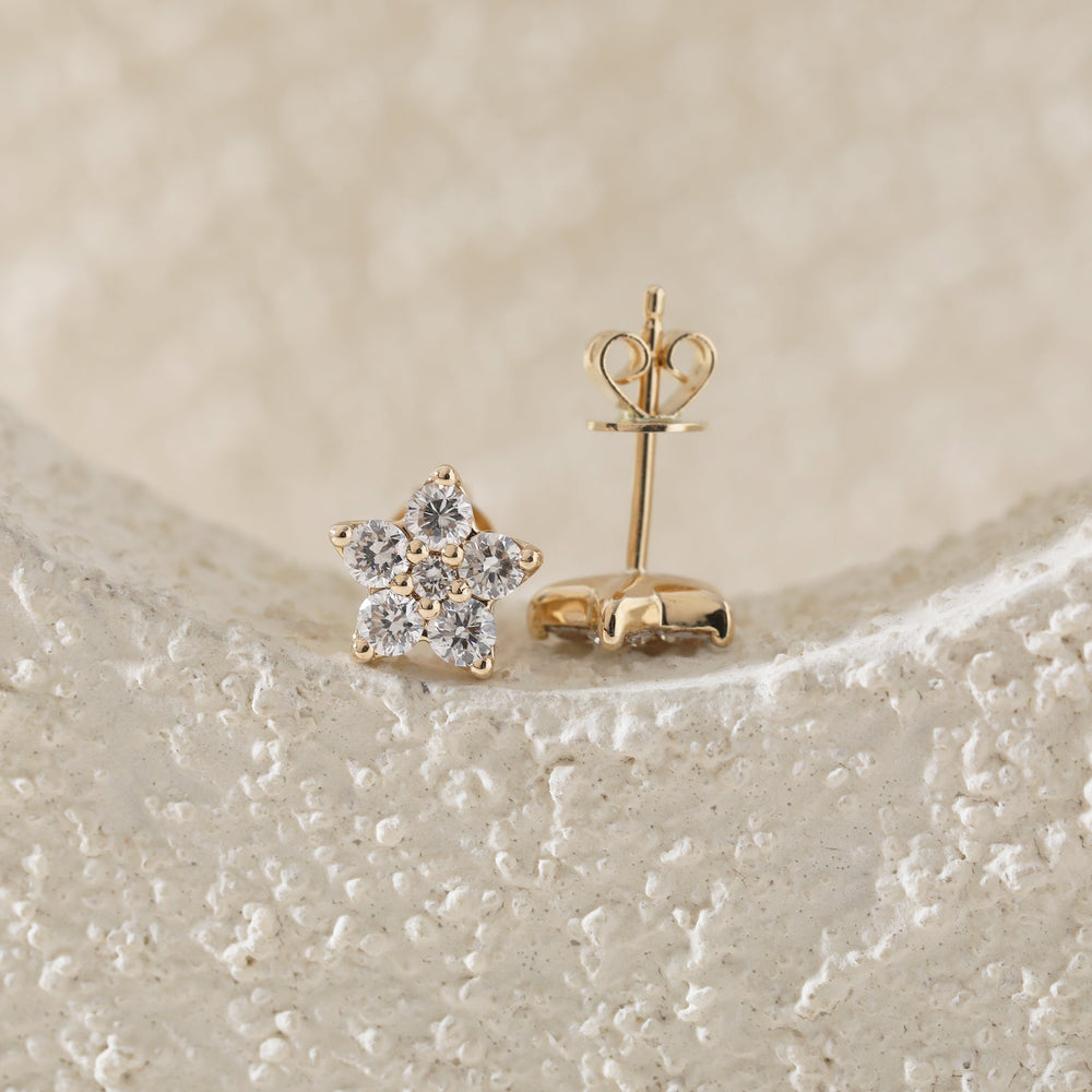 Round Diamond Star Cluster Stud Earrings - FIORESE JEWELRY