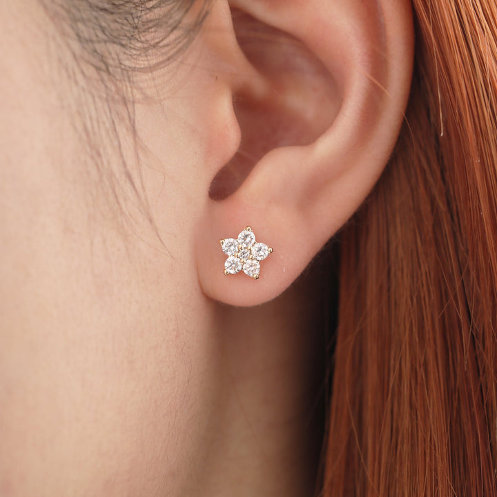 Round Diamond Star Cluster Stud Earrings - FIORESE JEWELRY