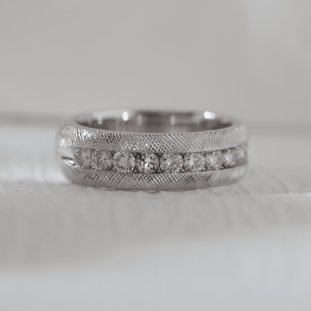 Round Lab Diamond Half - Eternity Men&